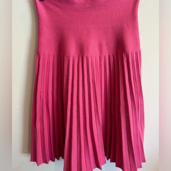 Summer pleated strawberry pink Skirt - Picture 6 of 7